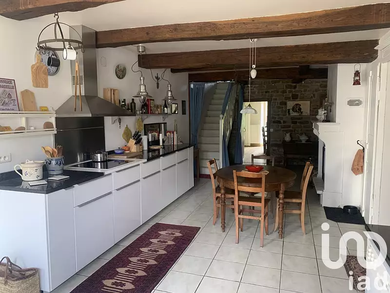 Maison, 211 m²