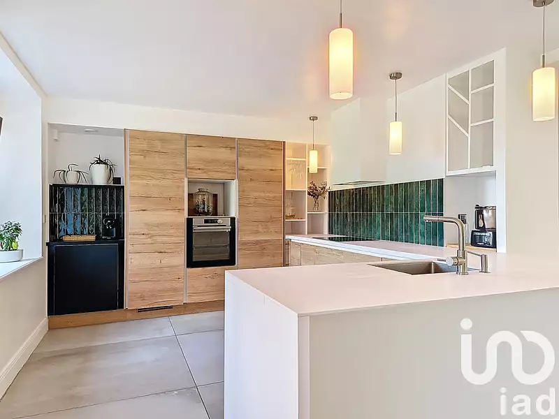 Maison, 216 m²