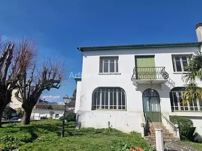 Maison, 220 m²