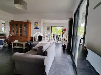 Maison, 196,7 m²