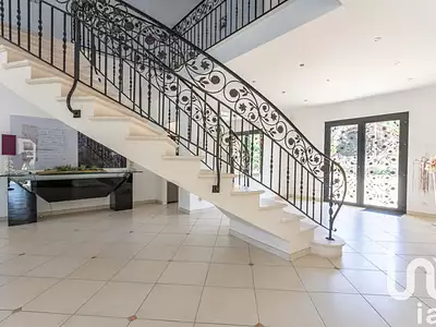 Maison, 345 m²