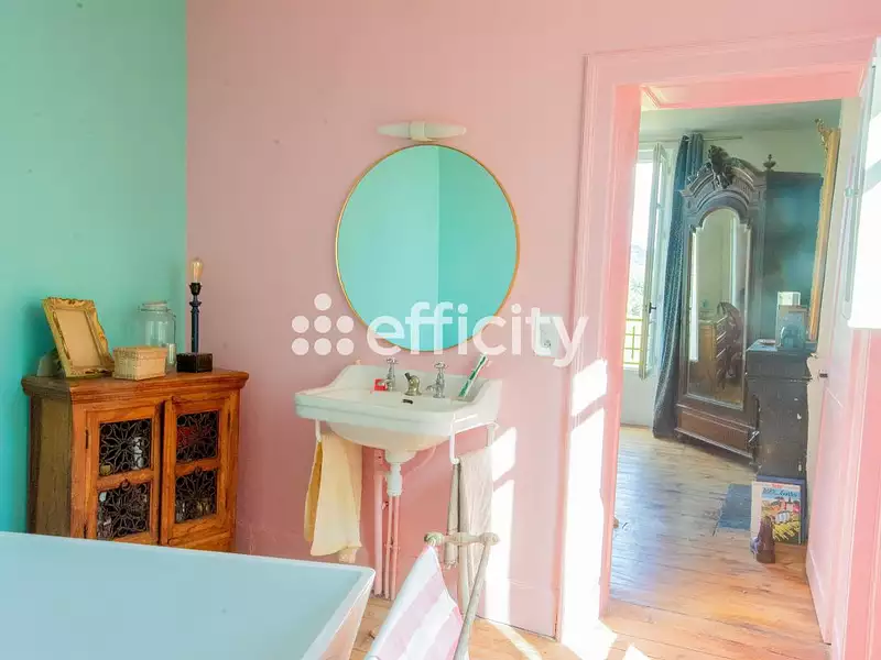 Maison, 274 m²