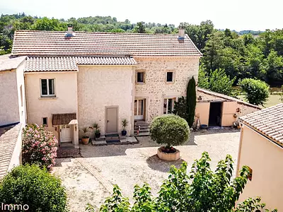 Maison, 290 m²