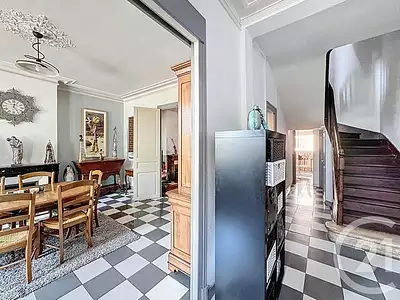 Maison, 180 m²