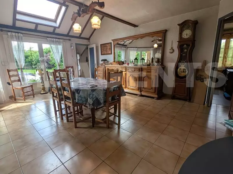 Maison, 190 m²