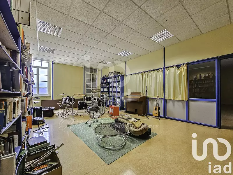 Immeuble, 1 400 m²