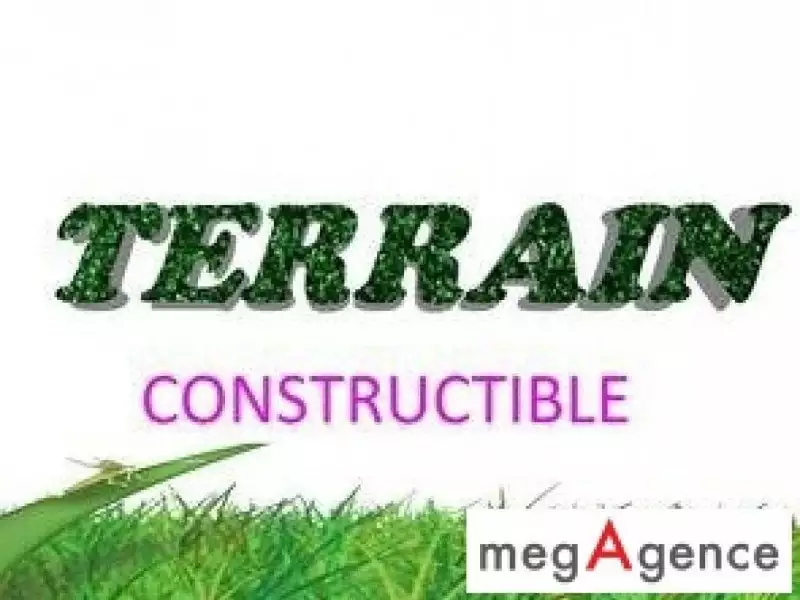 Terrain, 696 m²
