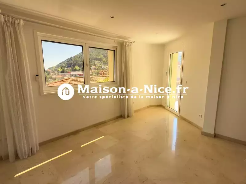 Maison, 333,07 m²
