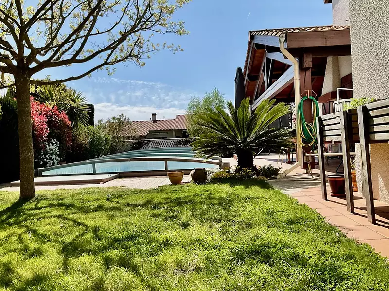 Maison, 168 m²