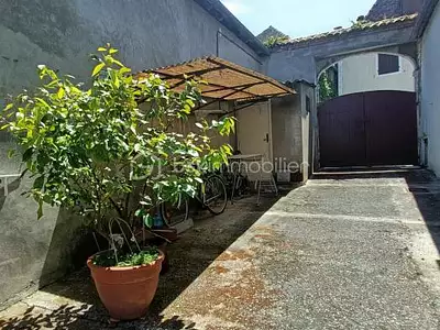 Maison, 288 m²