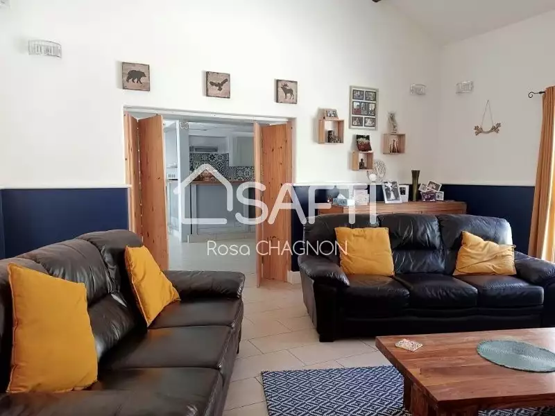 Maison, 233 m²
