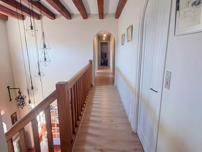 Maison, 248 m²
