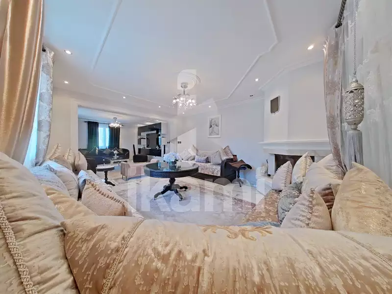 Maison, 218,85 m²