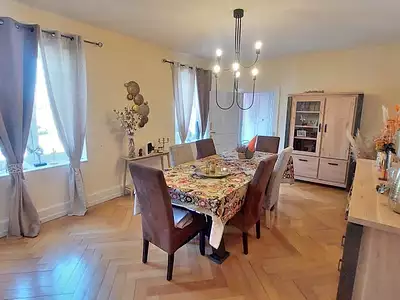 Maison, 225 m²