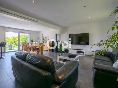 Maison, 167 m²