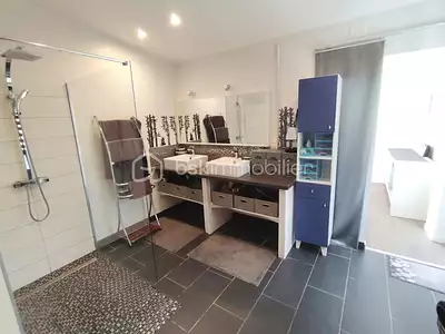 Maison, 185 m²