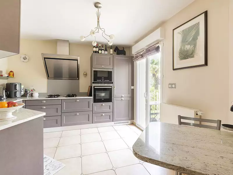 Maison, 169 m²