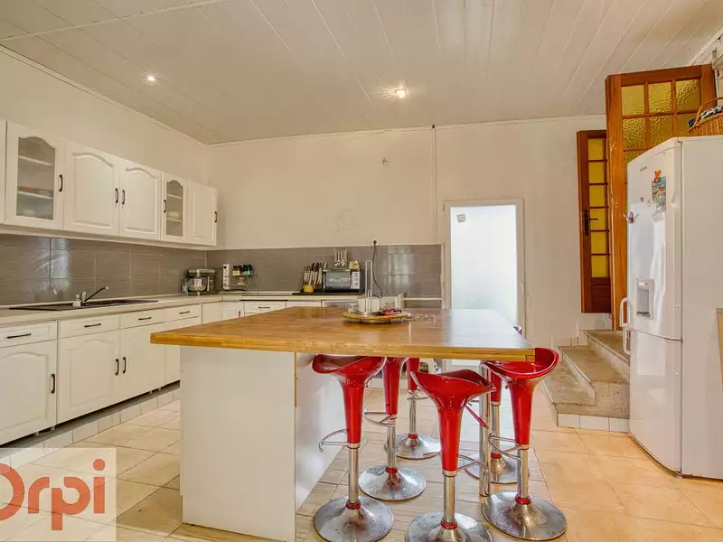 Maison, 333 m²