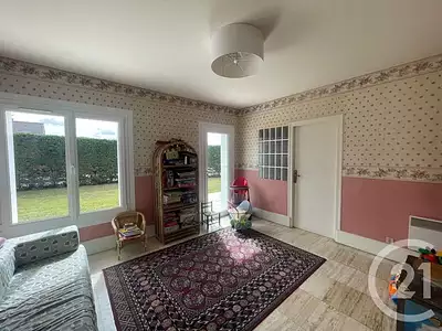 Maison, 225,8 m²