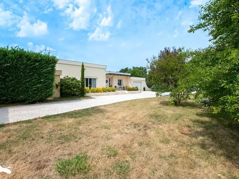 Maison, 180 m²