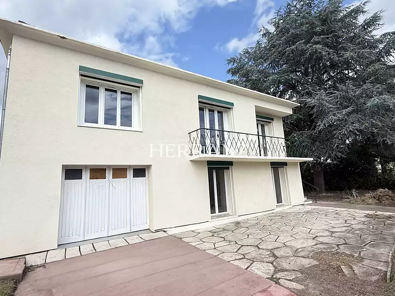 Maison, 166 m²