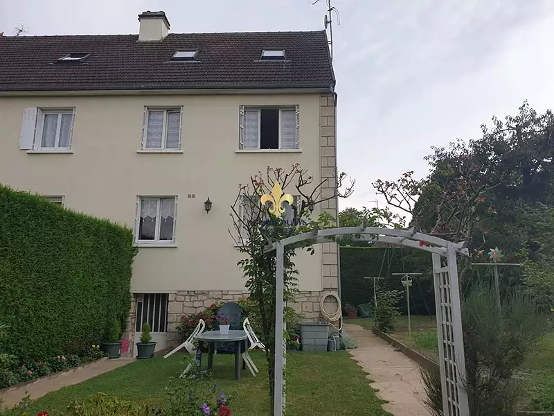 Maison, 89 m²