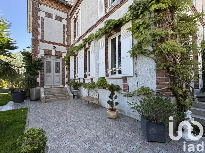 Maison, 208 m²