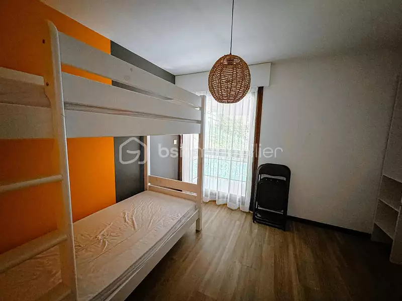 Maison, 255 m²