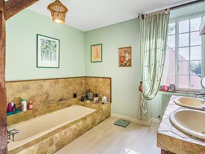 Maison, 223 m²
