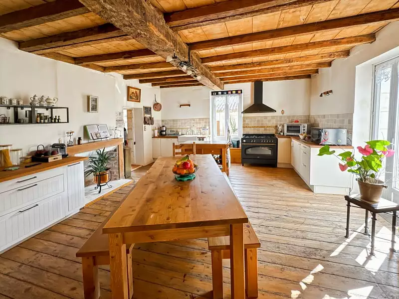 Maison, 216 m²