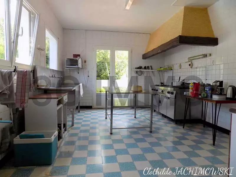 Maison, 551 m²