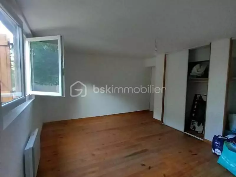 Immeuble, 340 m²