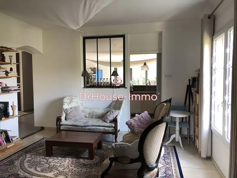Maison, 235,38 m²
