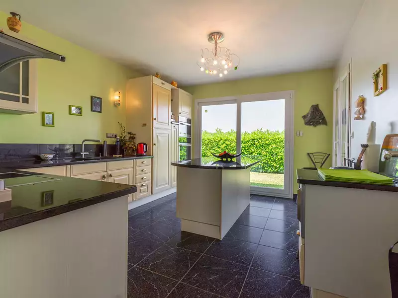 Maison, 243 m²