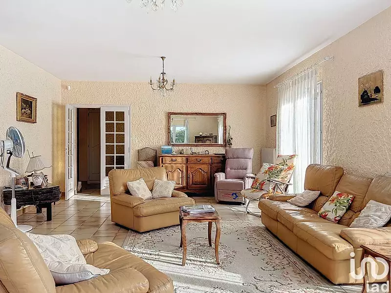 Maison, 210 m²