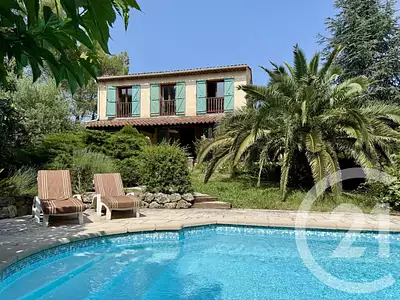 Maison, 165 m²
