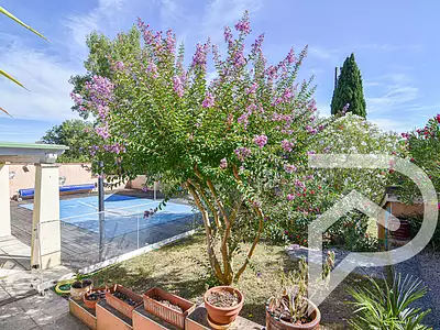 Maison, 242 m²