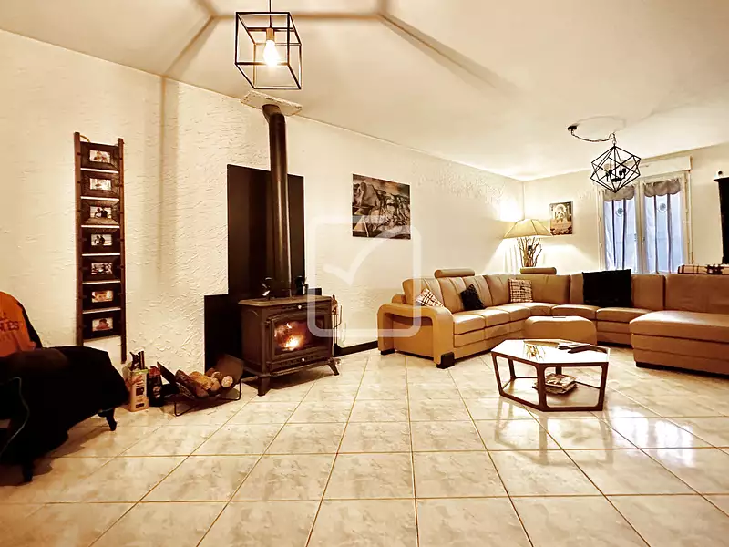 Maison, 281 m²
