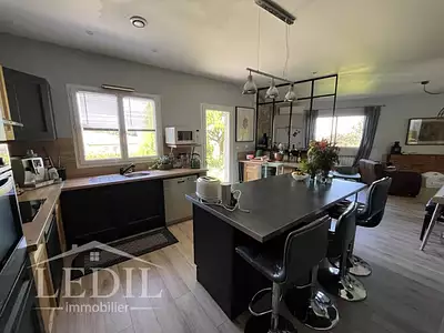 Maison, 164 m²
