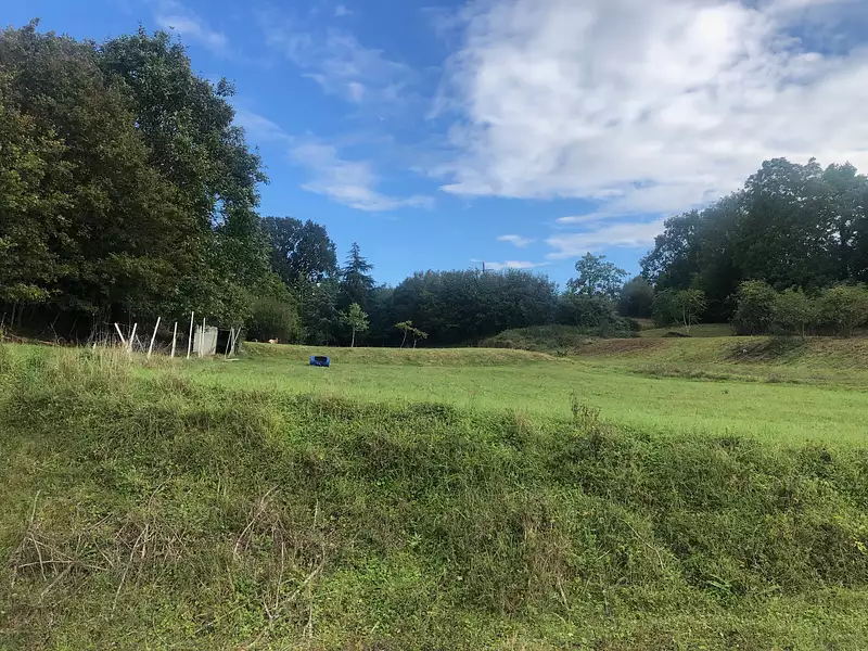 Terrain, 9 908 m²