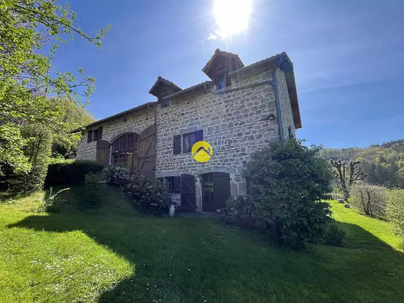 Maison, 323 m²