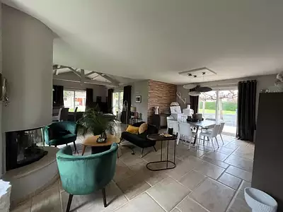 Maison, 239 m²