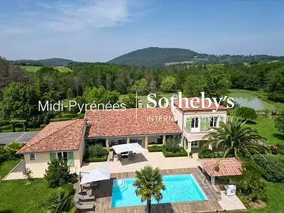 Maison, 415 m²