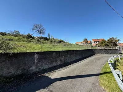 Terrain, 3 593 m²
