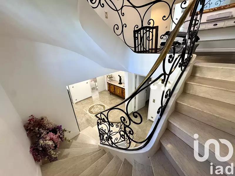 Maison, 327 m²