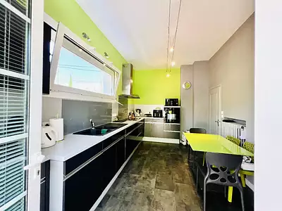 Maison, 210 m²