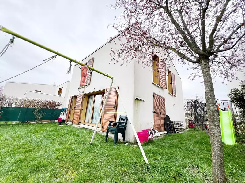 Maison, 94 m²
