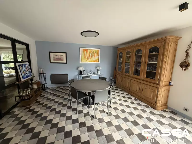 Maison, 230 m²