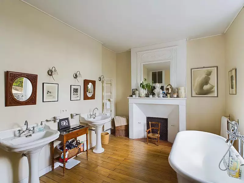 Maison, 756 m²