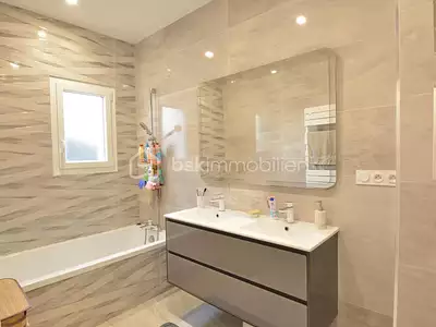 Maison, 121 m²